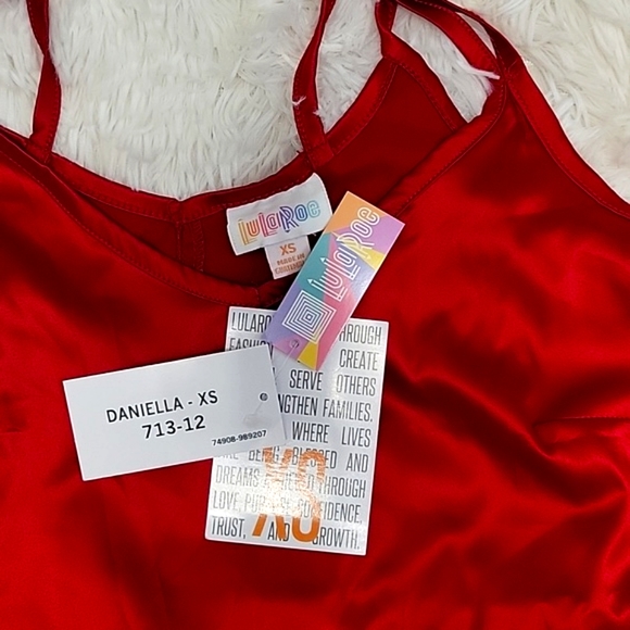 New luluaroe Daniella Cross Back Camisole silky Tank Solid Red Flowy blouse - Picture 2 of 7